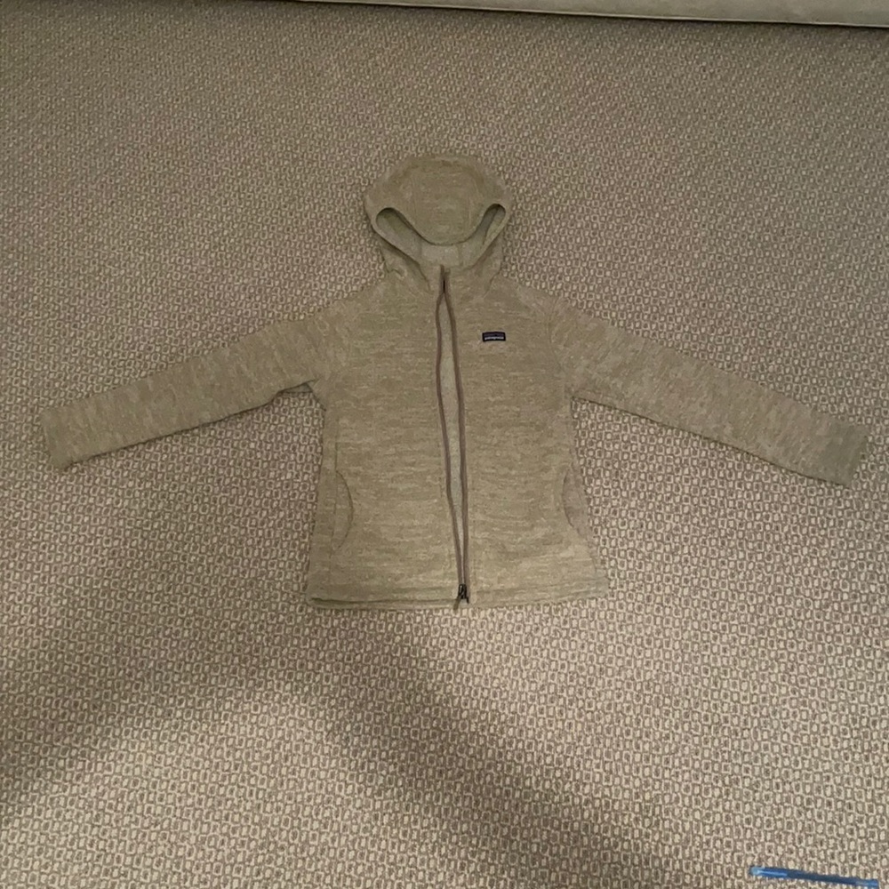Kids tan Patagonia zip-up fleece